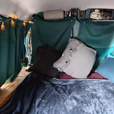 אתר קמפינג Beautiful Campervan To Rent